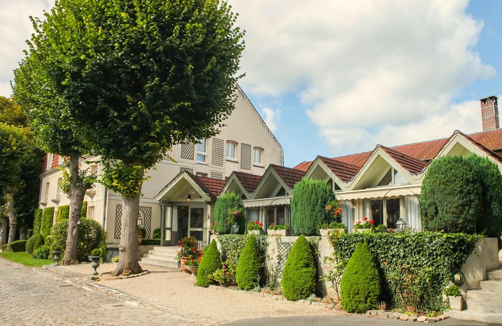 Hôtel Relais d'Aumale Orry-La-Ville Exterior foto